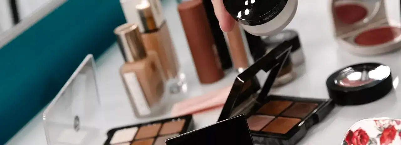 Архитектура бровей и ресниц, макияж